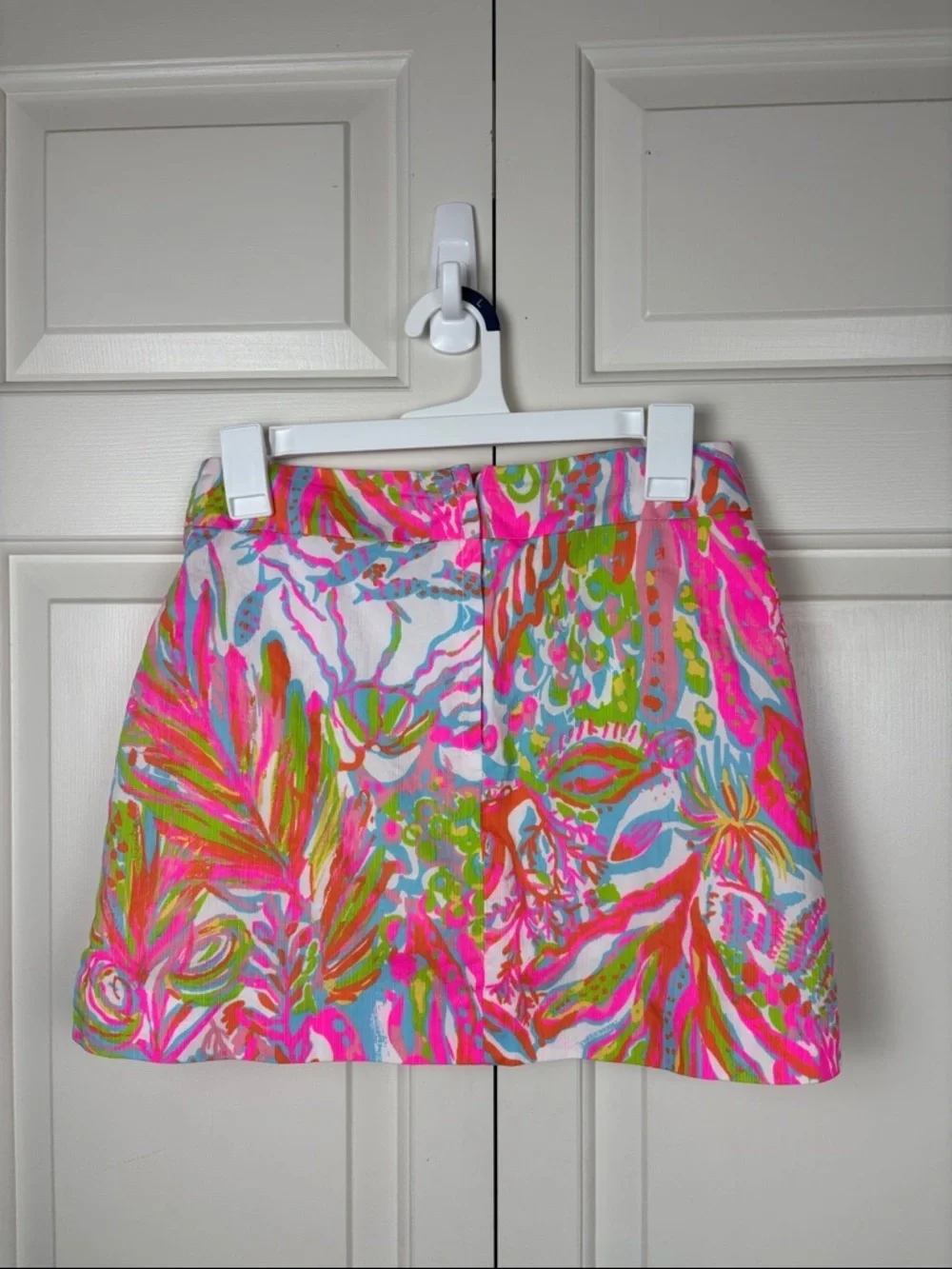 Lilly Pulitzer Neon Pink Multi-Color Printed Mini Skort - 0